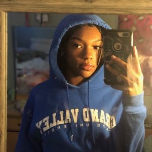 Meet your Posher, Jakya
